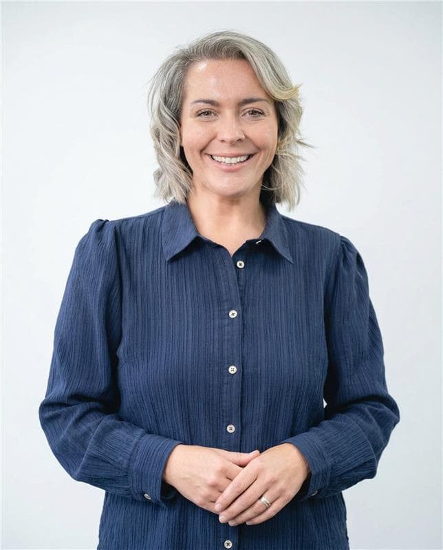 Dr Laura Marulanda-Carter